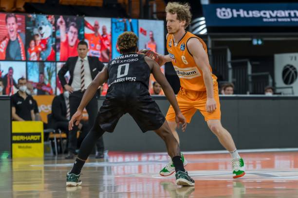 育新闻和足 育新闻和足